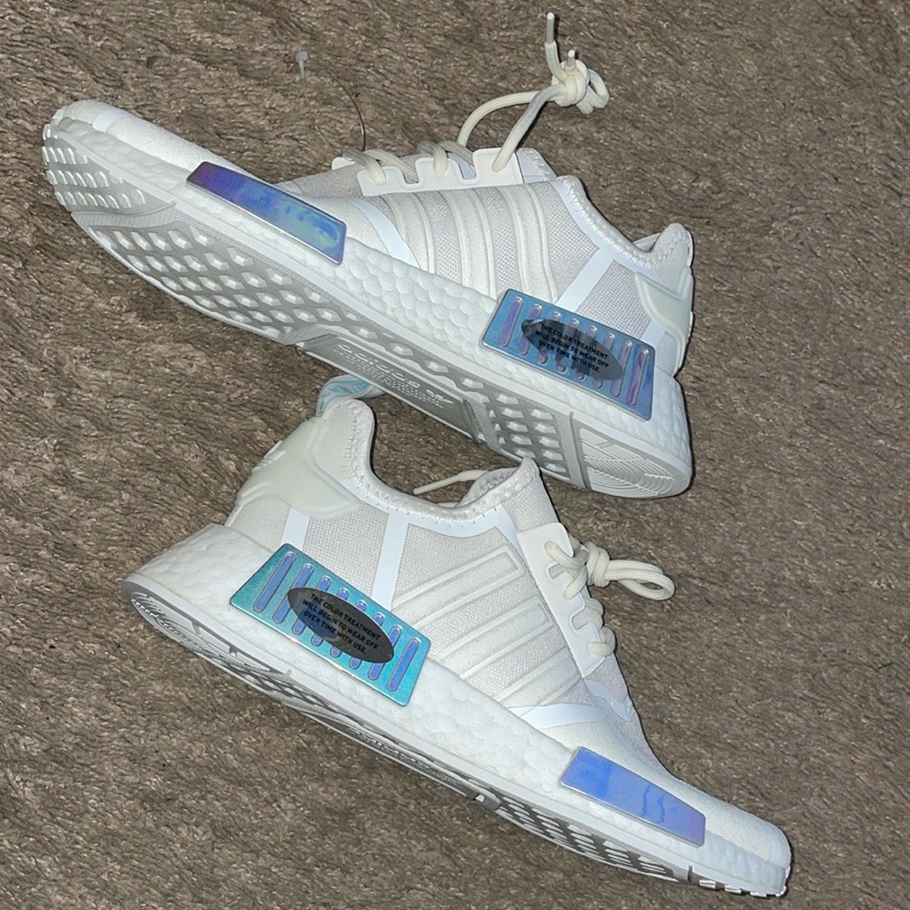 Adidas NMD_R1 J Core White Iridescent blue athletic youth/women shoes NWT - Picture 2 of 12